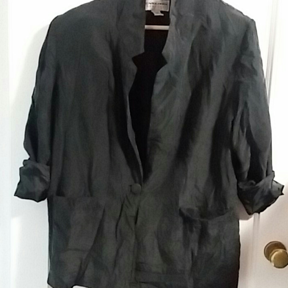 100%silk blazer m